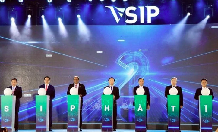 Work begins on Vietnam-Singapore Industrial Park in Ha Tinh